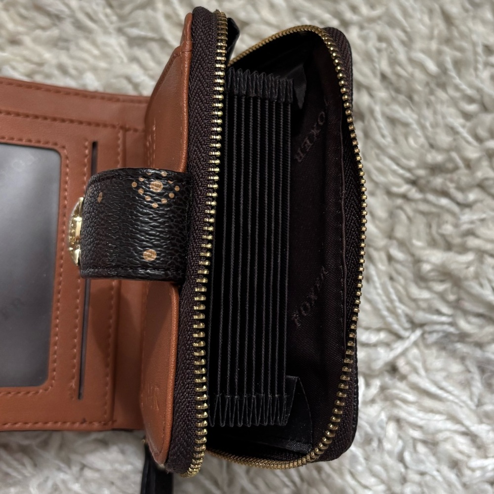 Foxer Folded Zippered Wallet - Picture 4 of 4